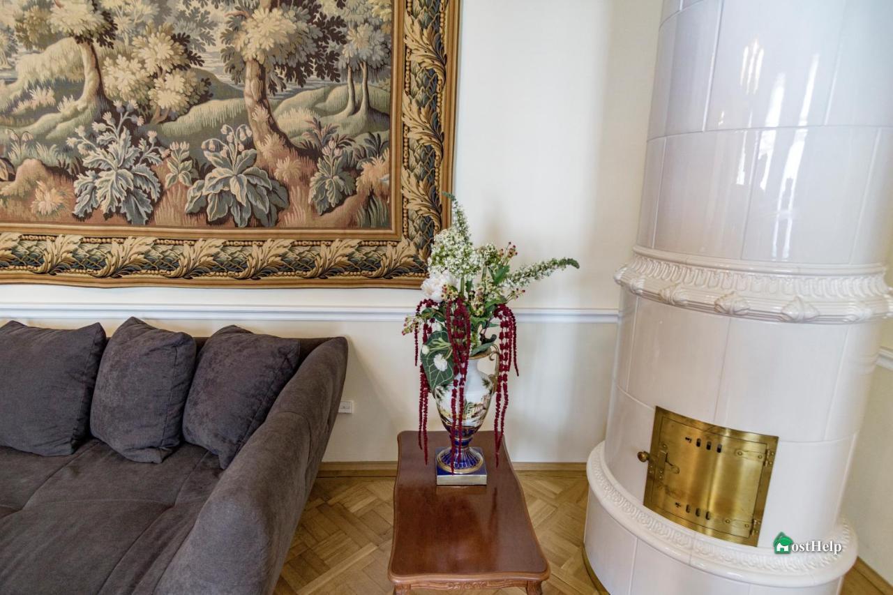 Unique Location With Hot-Tub, Terrace And Garden Villa Prague Ngoại thất bức ảnh