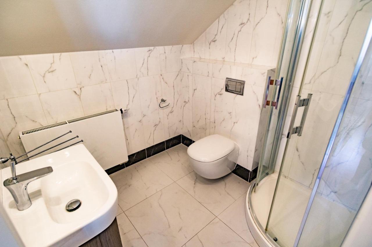 Unique Location With Hot-Tub, Terrace And Garden Villa Prague Ngoại thất bức ảnh