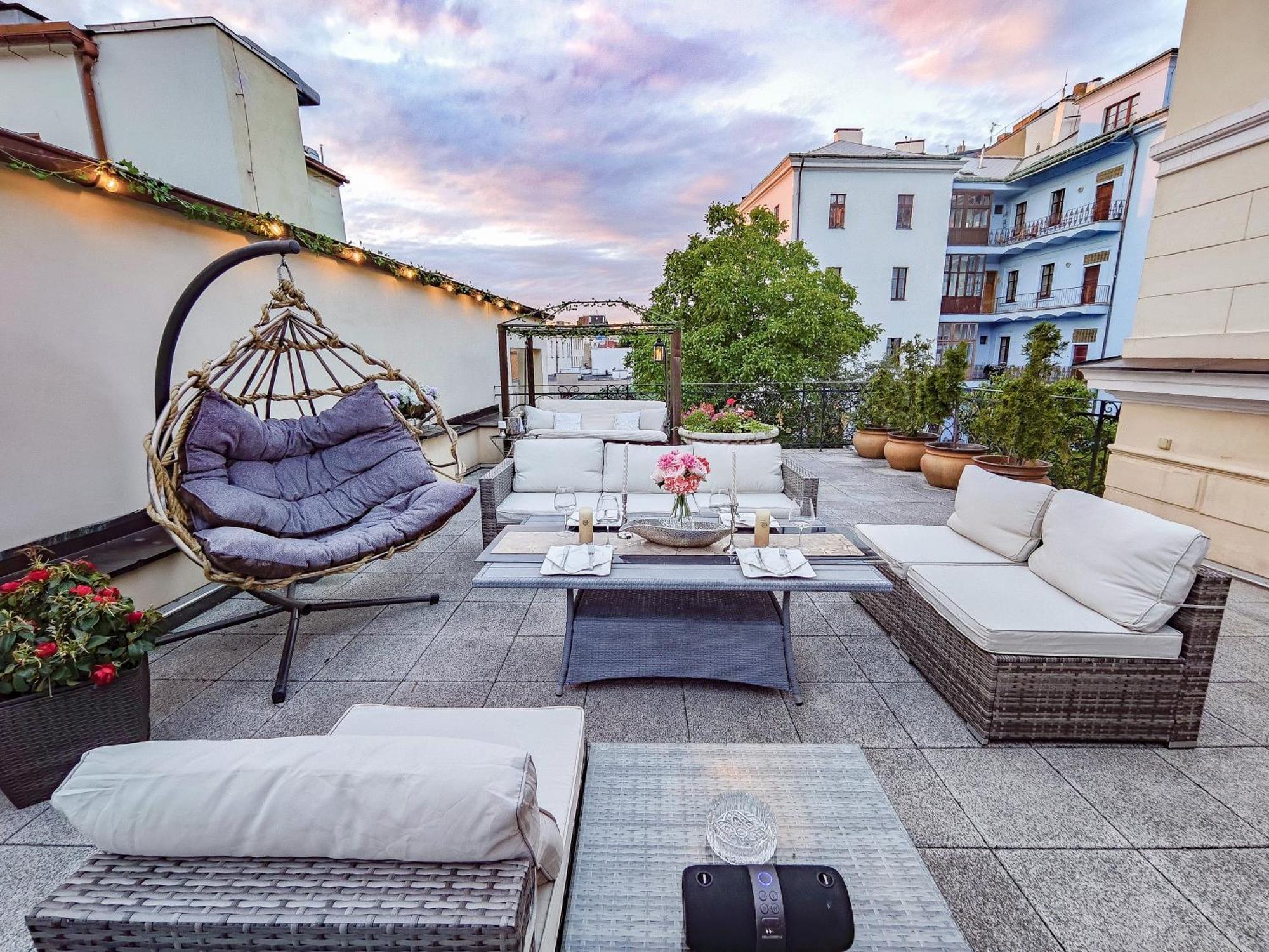 Unique Location With Hot-Tub, Terrace And Garden Villa Prague Ngoại thất bức ảnh