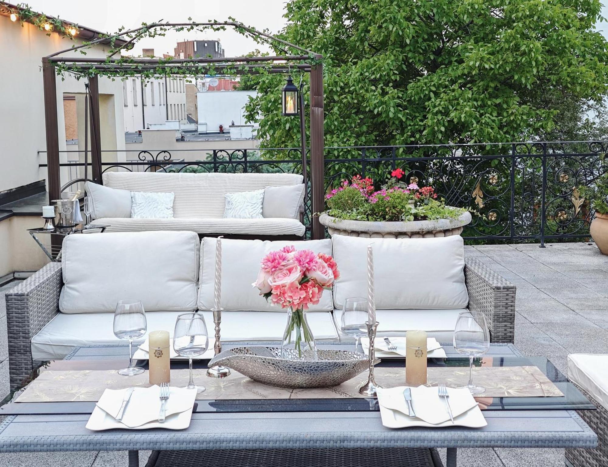Unique Location With Hot-Tub, Terrace And Garden Villa Prague Ngoại thất bức ảnh