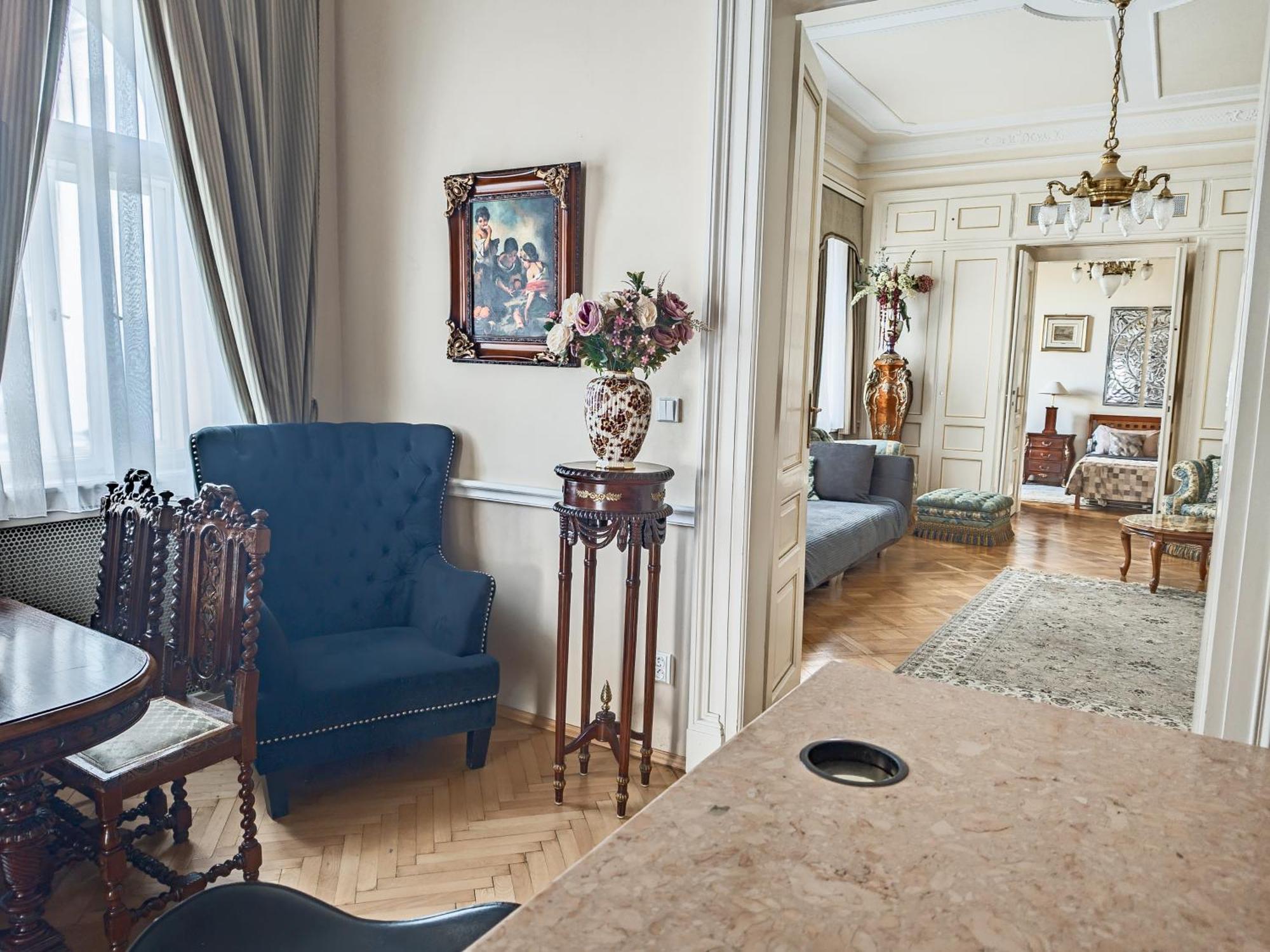 Unique Location With Hot-Tub, Terrace And Garden Villa Prague Ngoại thất bức ảnh